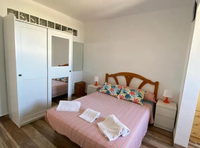 Apartment Views With Pool, Torrevieja