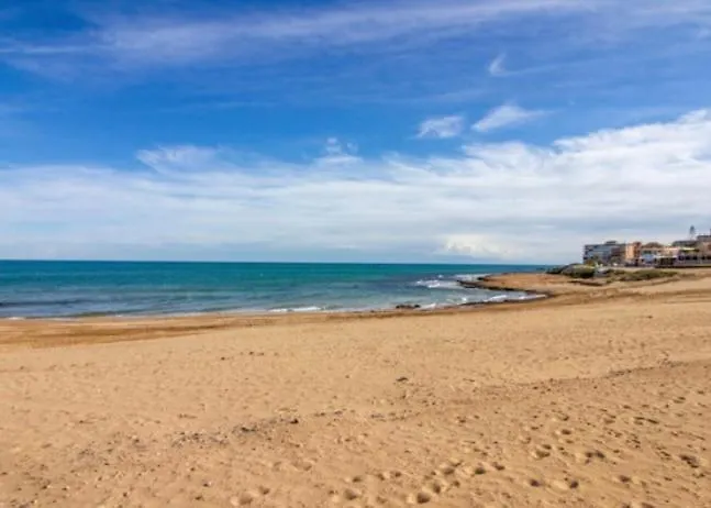 Views With Pool, Apartment Torrevieja