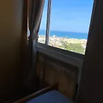 Views With Pool, شقة *