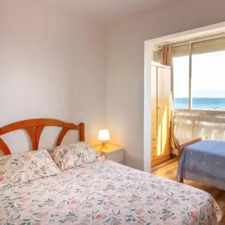 Apartment Views With Pool, Torrevieja