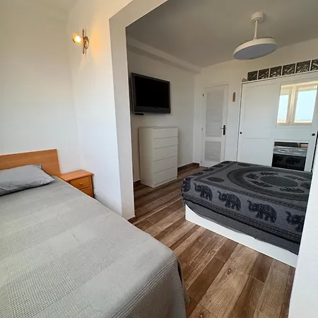 Sea Views & Pool, La Mata Appartamento *