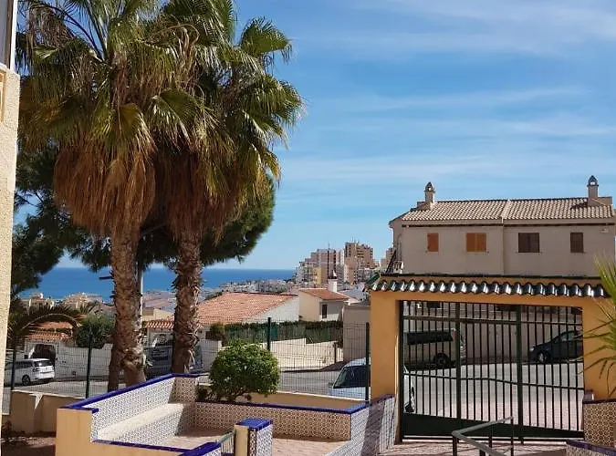 Apartamento Views With Pool, Torrevieja