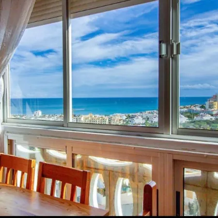 Sea Views & Pool, La Mata
