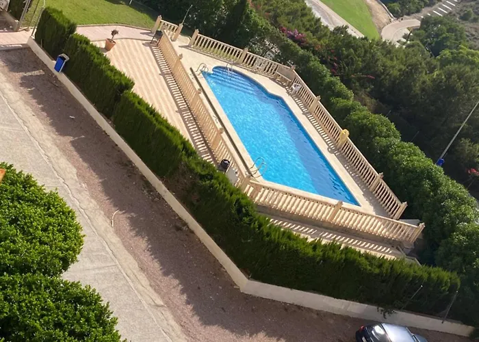Views With Pool,
